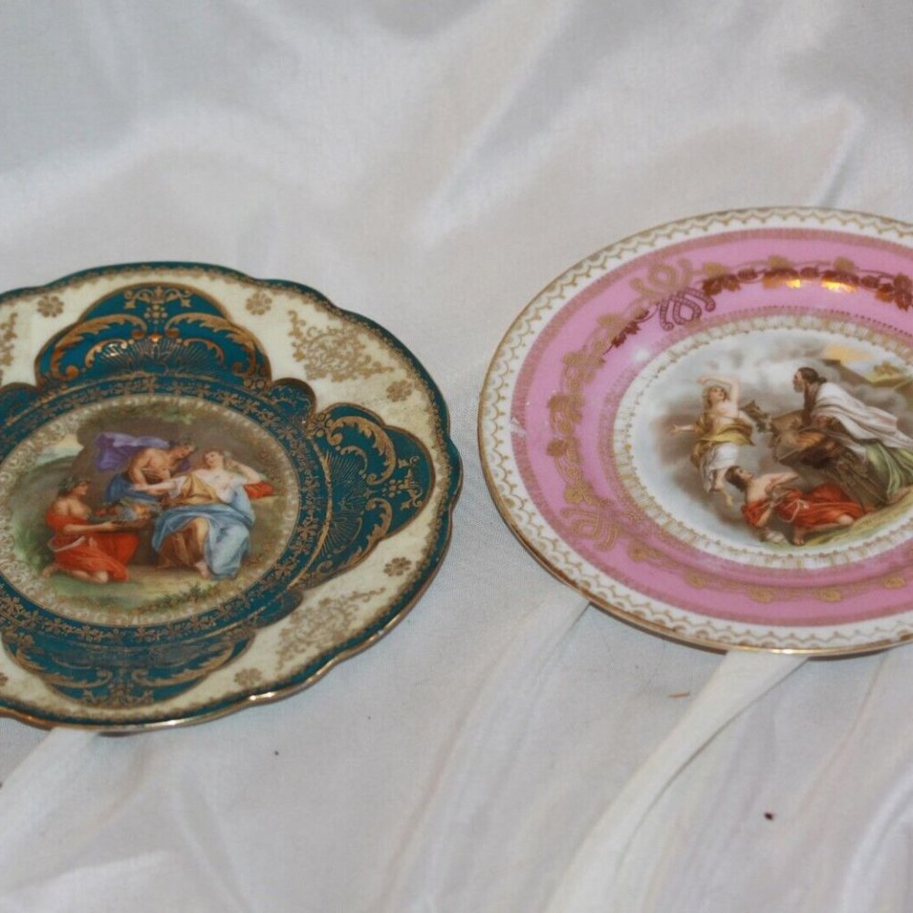 AUSTRIA IMPERIAL CROWN CHINA NUDE WOMAN SET OF 2 CABINET PLATES